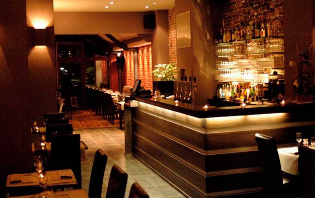 Invictus Restaurant 02