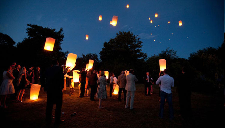 Lacher de lanternes Lacher de lanternes