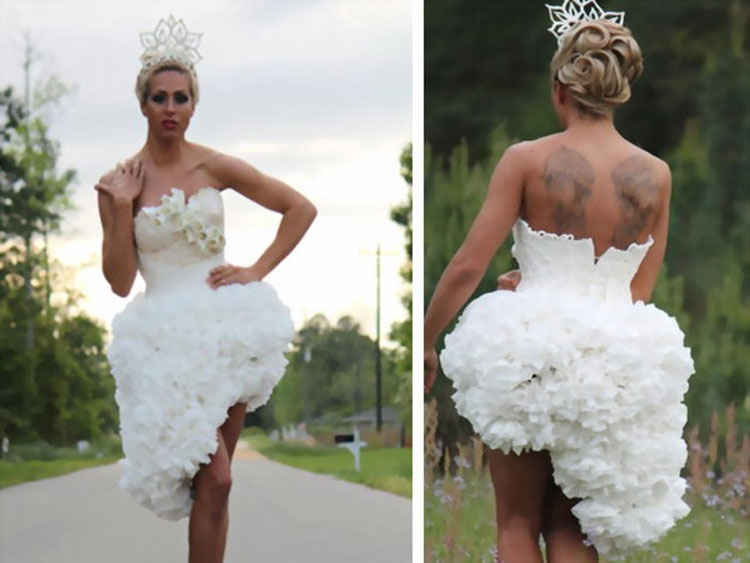 Robe de mariée en papier toilette