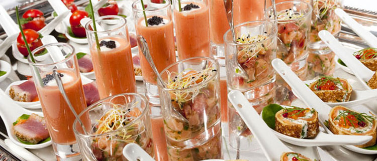 Choisir son traiteur : Introduction Choisir son traiteur : Introduction